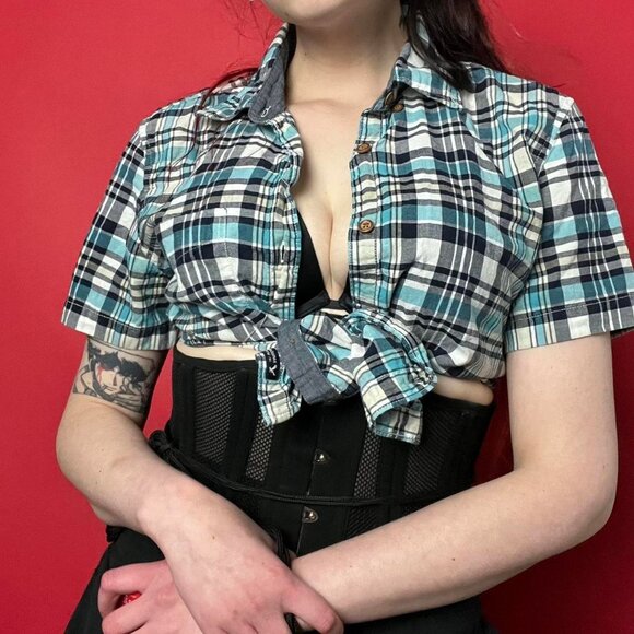 American Eagle outfitters  / Black blue and white tartan button up ๐๐ค - Picture 4 of 4